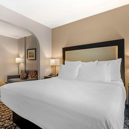 Best Western Plus Des Moines West Inn & Suites Clive Exteriör bild