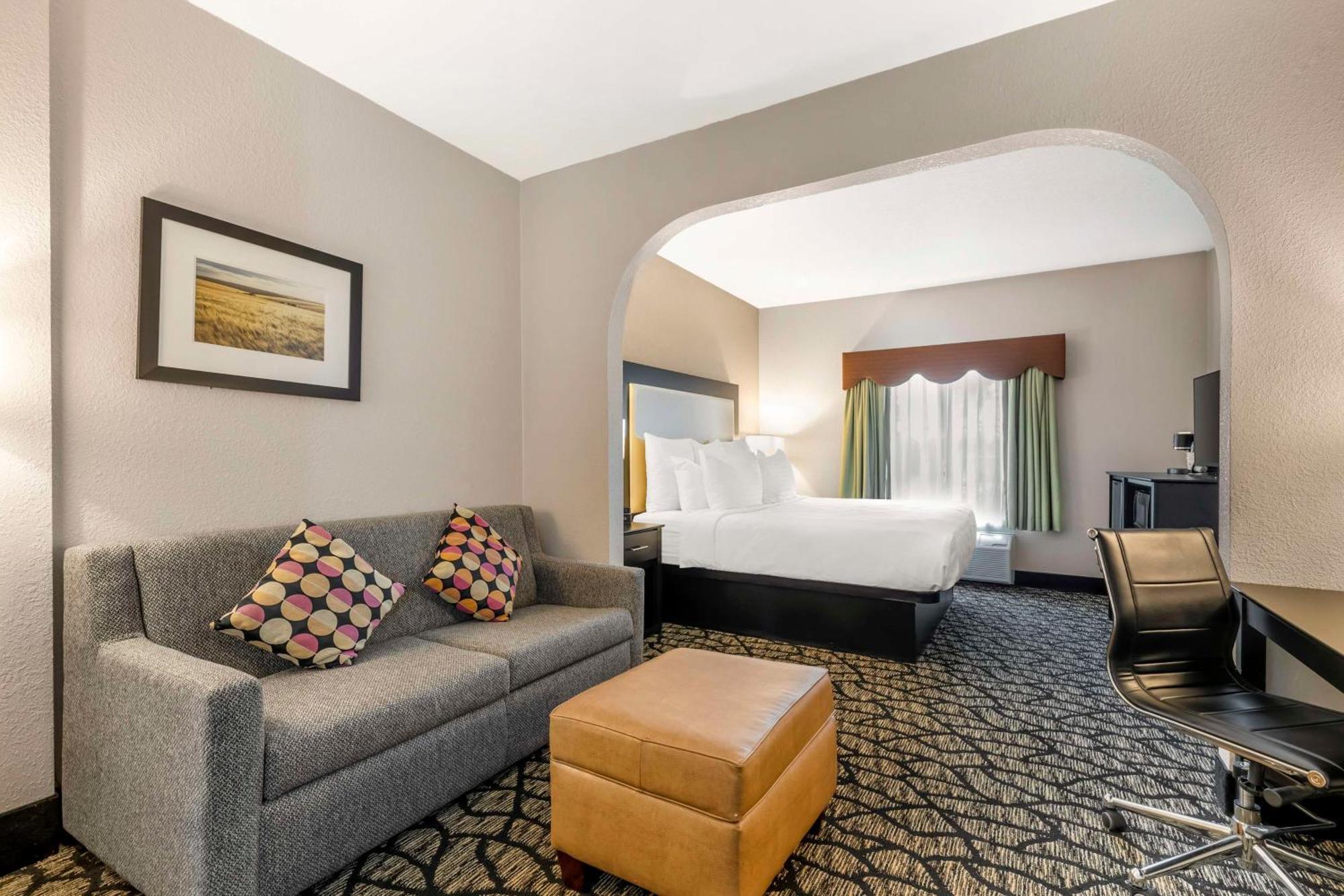 Best Western Plus Des Moines West Inn & Suites Clive Exteriör bild