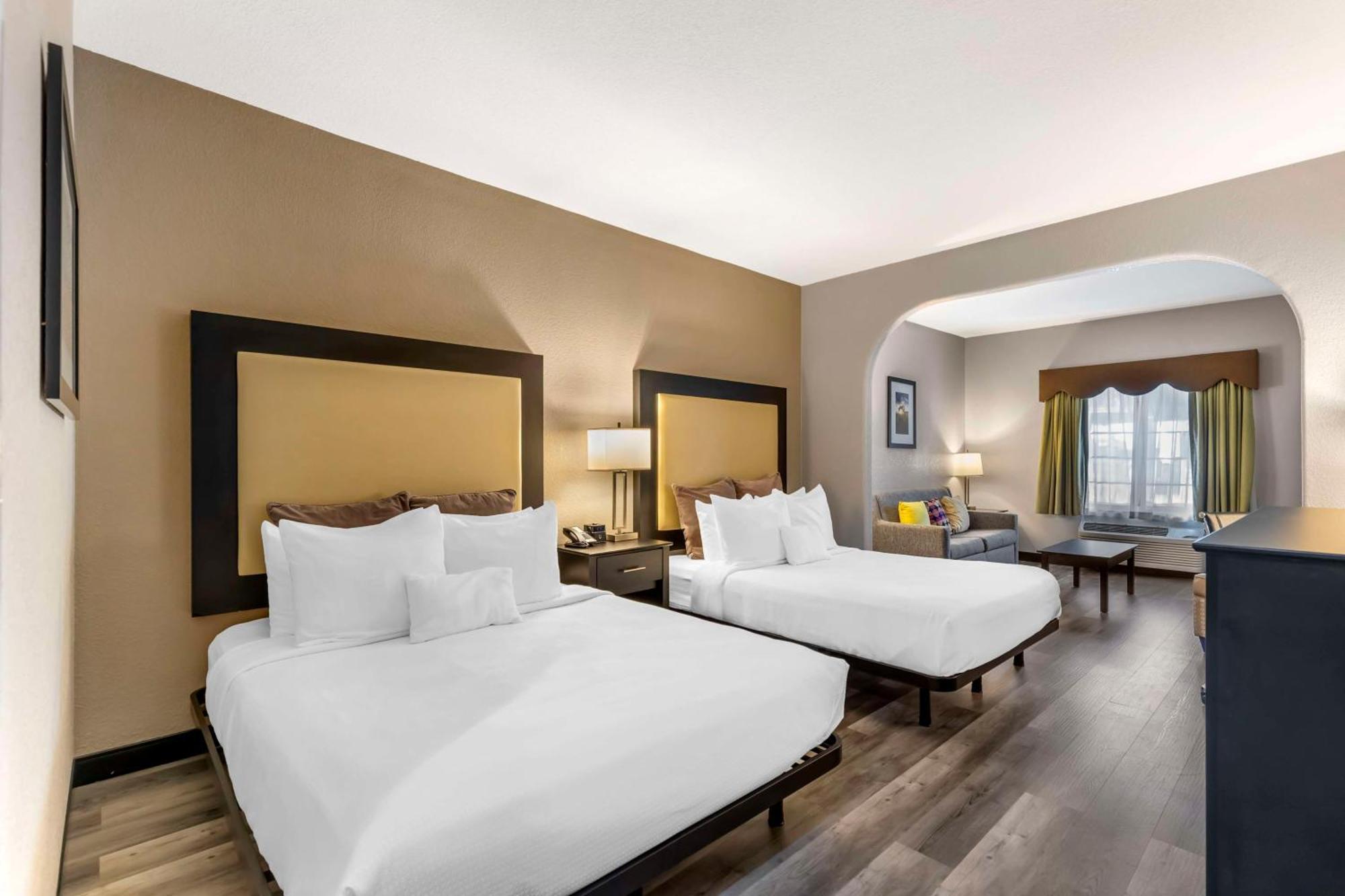 Best Western Plus Des Moines West Inn & Suites Clive Exteriör bild