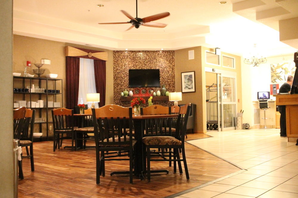 Best Western Plus Des Moines West Inn & Suites Clive Exteriör bild
