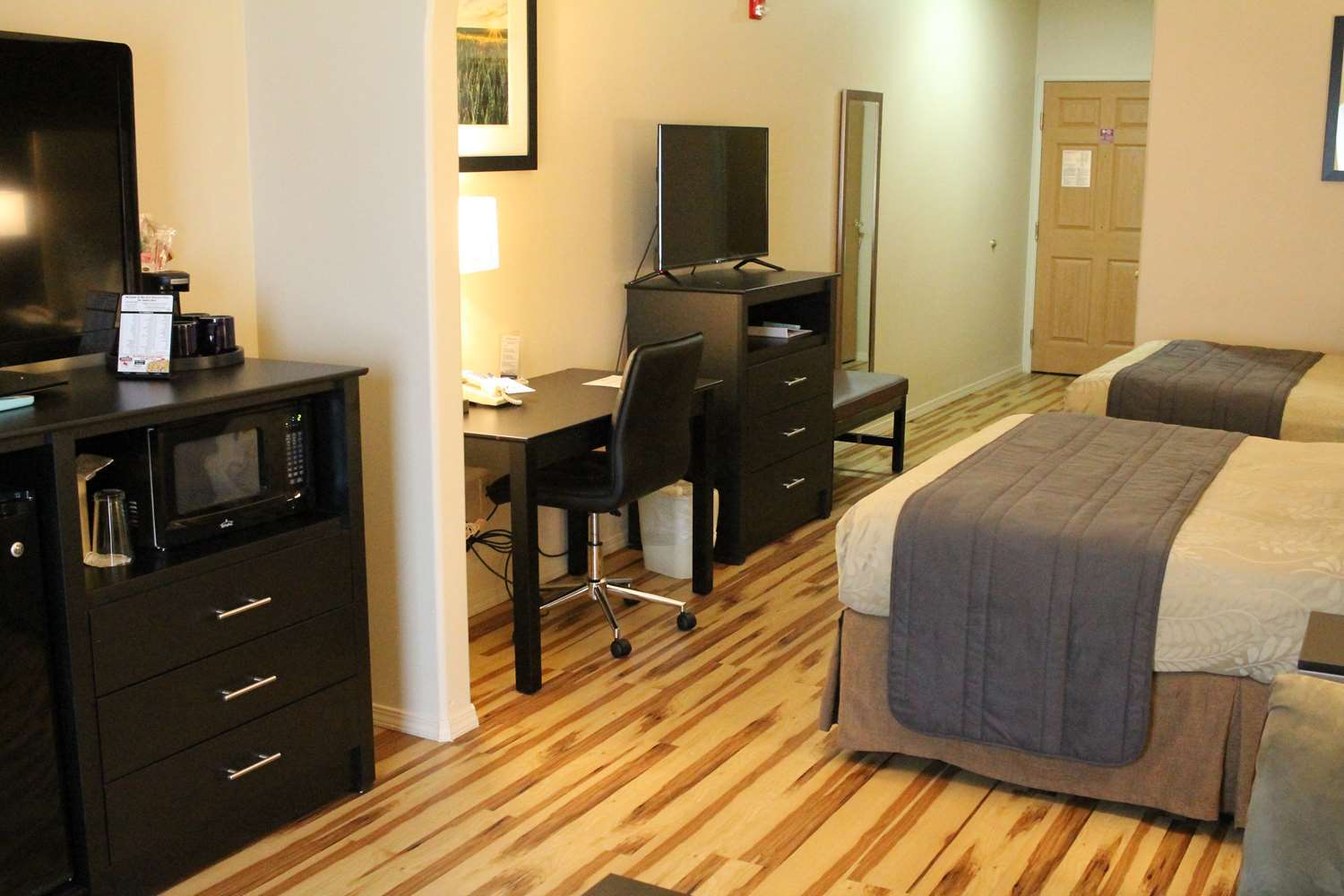 Best Western Plus Des Moines West Inn & Suites Clive Exteriör bild